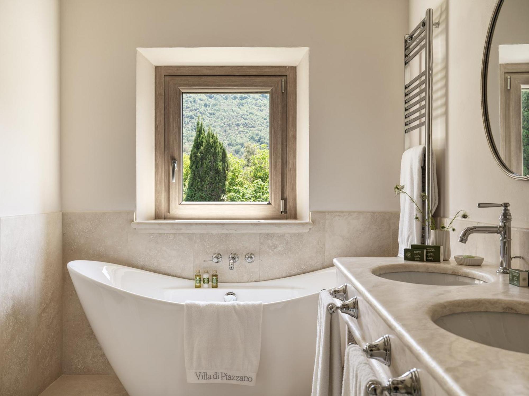 Grand Suite,1556081410:JPEG